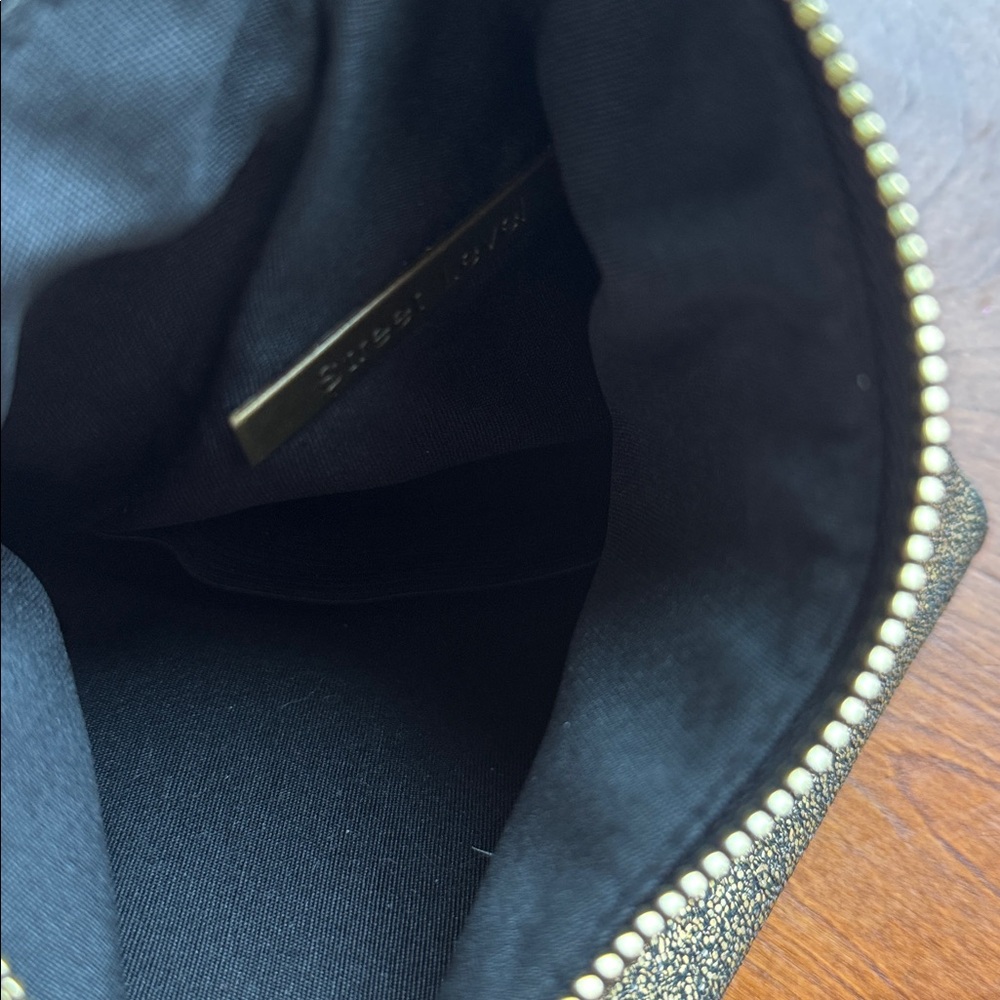 Street Level Triangular Gold Metallic Clutch Bag - image 6